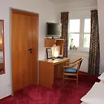 Pensjonat Gaestehaus Niemerg 3*